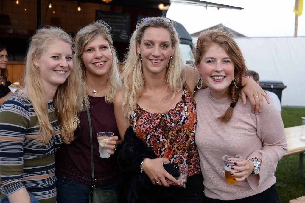 ../Images/Vrijdag Loungefest 2017 084.jpg